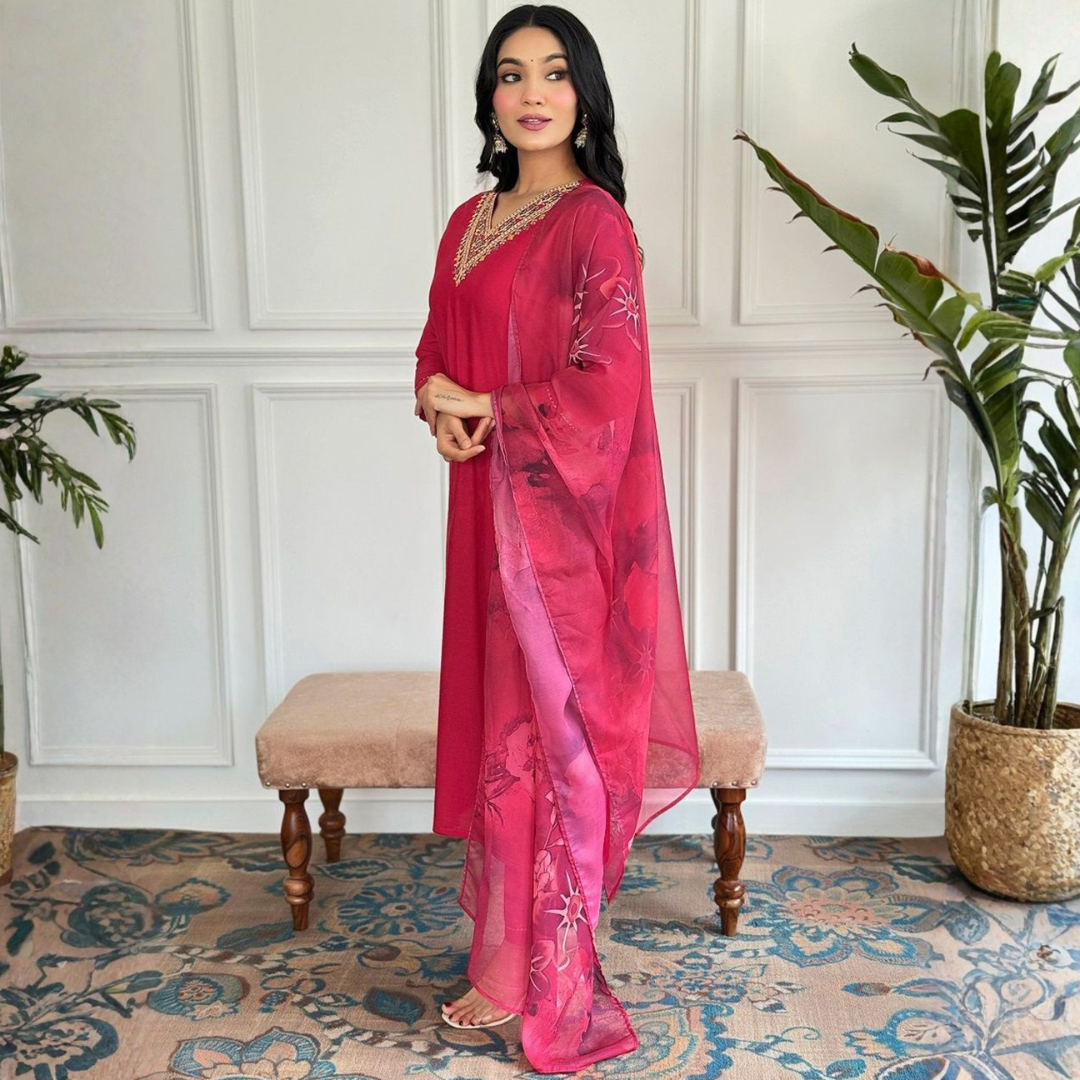 Fuchsia embroidered V-neck kurti - Image 3