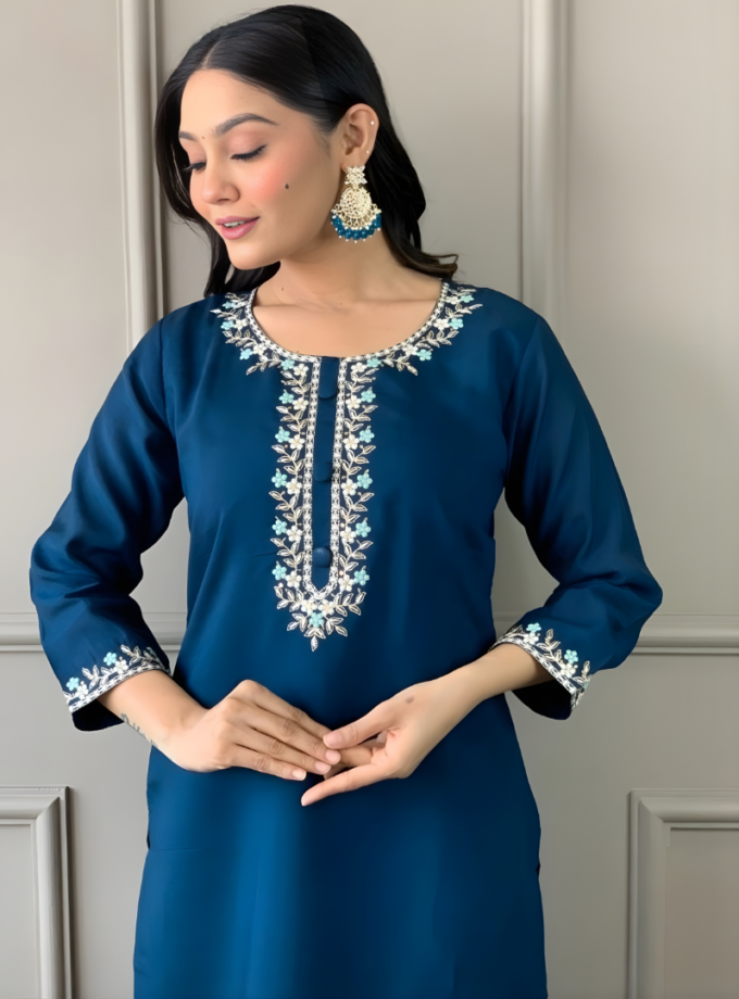 Peacock Teal Rayon Slub Suit with Jacquard Border Dupatta